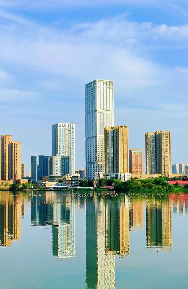 武汉这家民企新总部大厦启用将提供500平博 PINNACLE