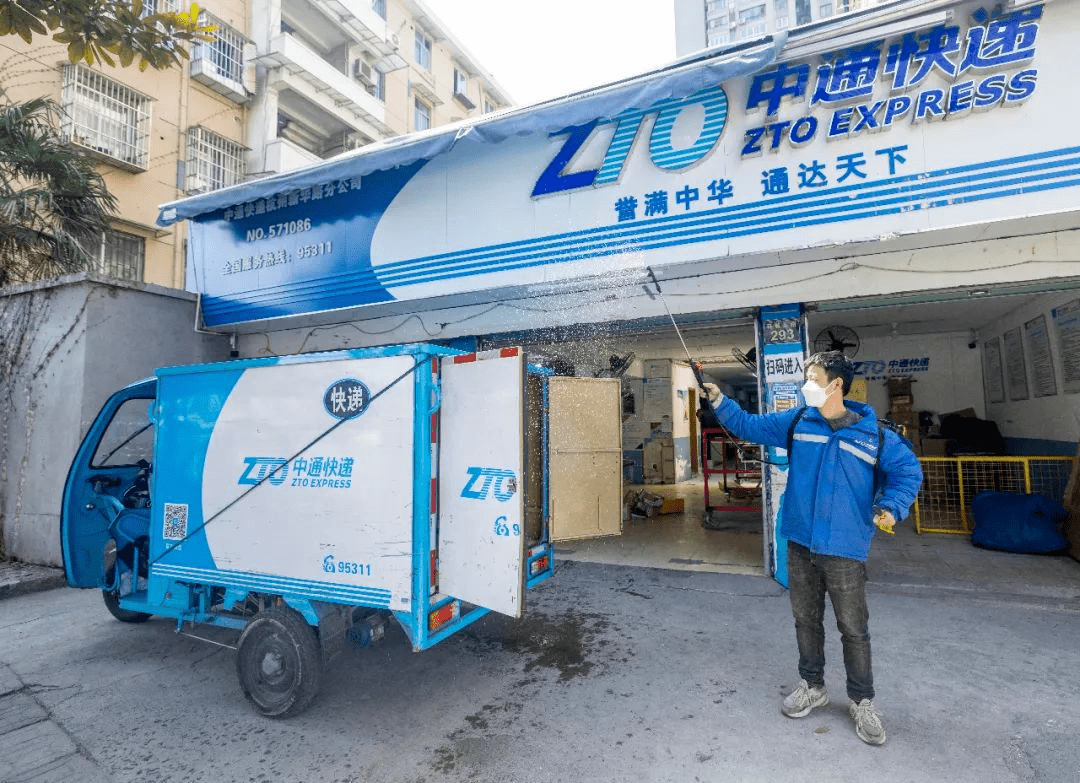 平博 PINNACLE平博2023上海快递物流展物流车展访中通董事长赖梅松：企业要保持逢山开路的闯劲(图3)