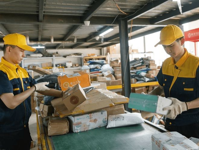 平博 平博PINNACLE关口物流快递业使用人造雾消毒装置保障每个包裹的安全(图3)