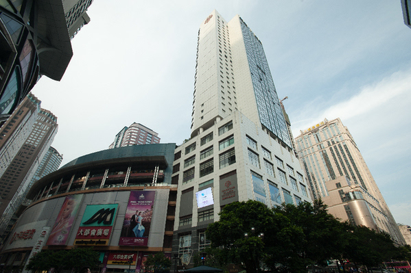 原来重庆各个时代的平博 平博PINNACLE“高个子”长这样！(图2)